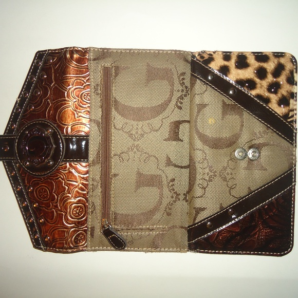 G Women's Tan Canvas Wallet Button Size--7.5x4 in - Picture 8 of 11